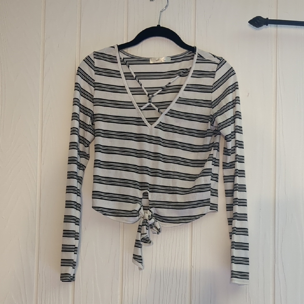 Gaze Black and White Striped Tie-Front Blouse